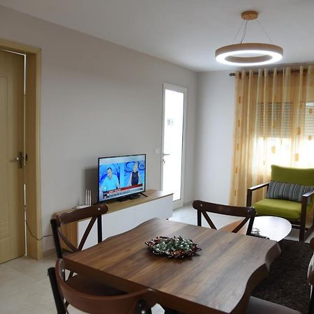Alex'S Apartment Дуррес Екстер'єр фото