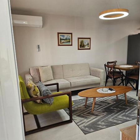 Alex'S Apartment Дуррес Екстер'єр фото