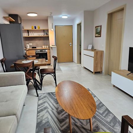 Alex'S Apartment Дуррес Екстер'єр фото