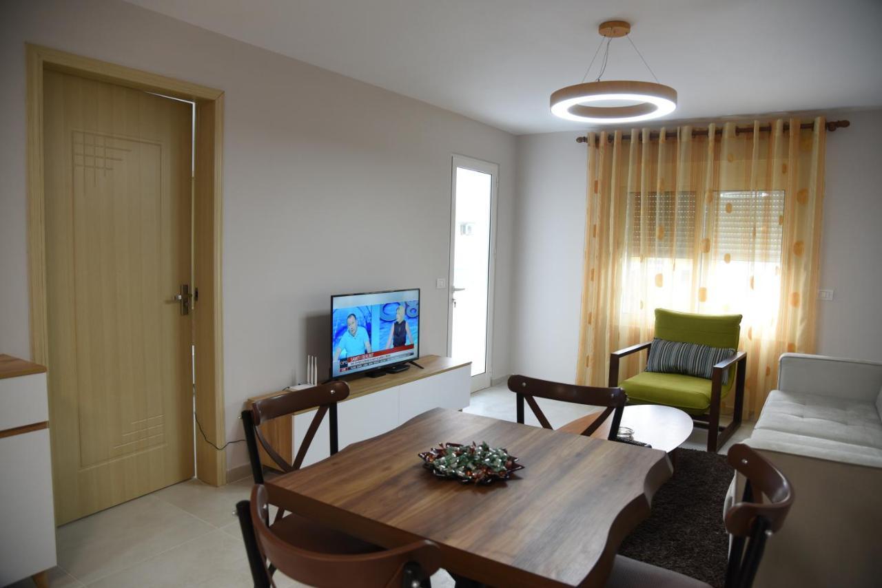 Alex'S Apartment Дуррес Екстер'єр фото