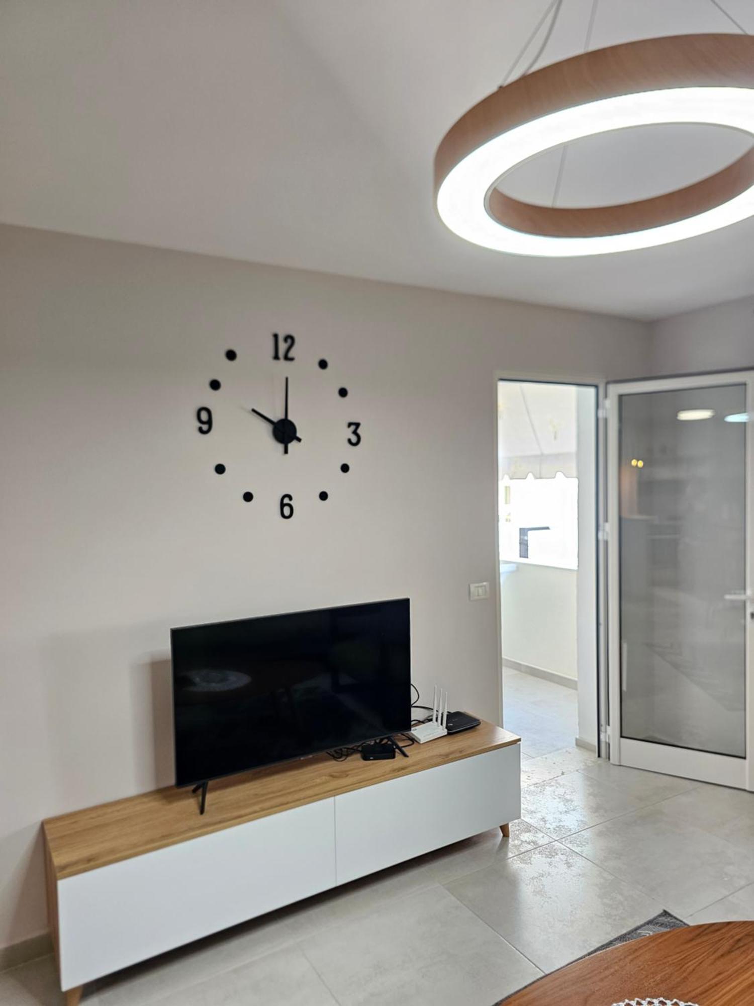 Alex'S Apartment Дуррес Екстер'єр фото